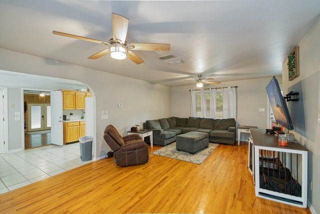 10733 NW Judy Drive, Bristol, FL 32321