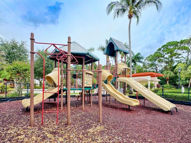 9309 Myrtlewood Circle W 9309, Palm Beach Gardens, FL 33418