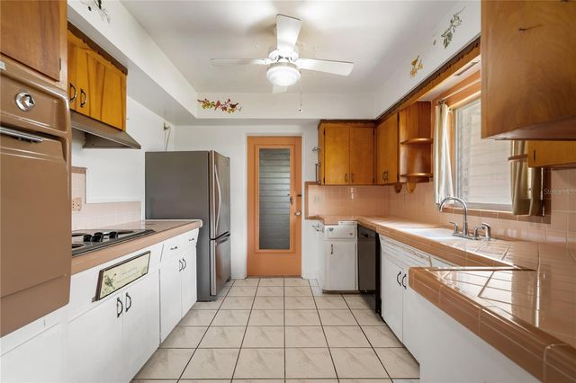 6219 6TH AVENUE S, St Petersburg, FL 33707