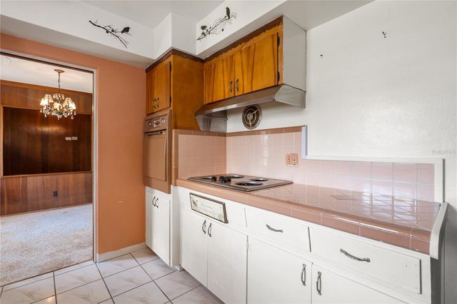 6219 6TH AVENUE S, St Petersburg, FL 33707