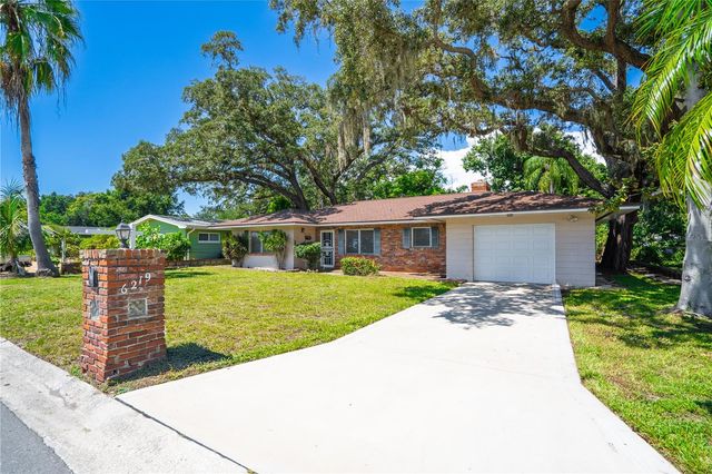 6219 6TH AVENUE S, St Petersburg, FL 33707