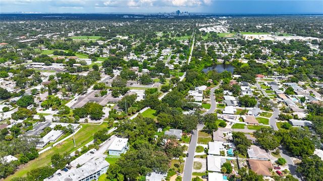 6219 6TH AVENUE S, St Petersburg, FL 33707