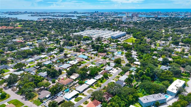 6219 6TH AVENUE S, St Petersburg, FL 33707