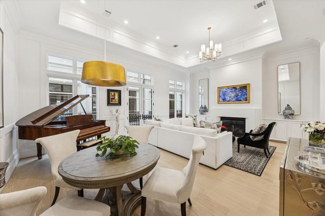 1335 Peden Street, Houston, TX 77006