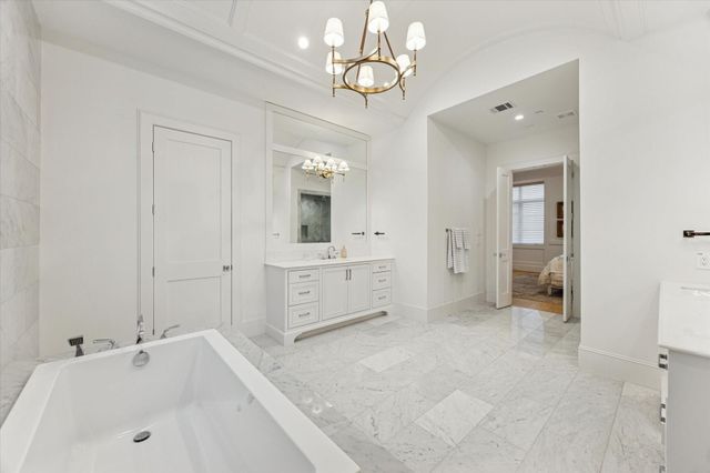 1335 Peden Street, Houston, TX 77006
