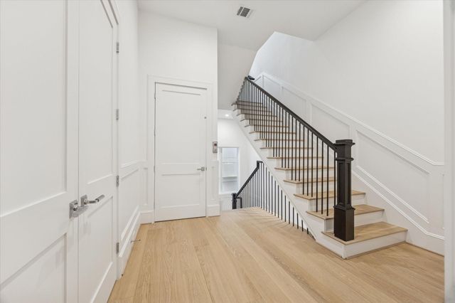 1335 Peden Street, Houston, TX 77006