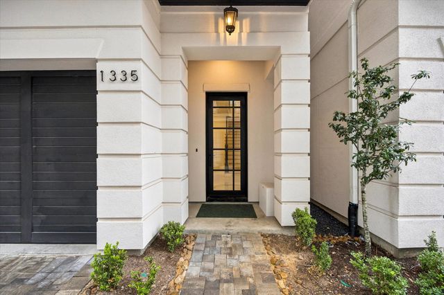 1335 Peden Street, Houston, TX 77006