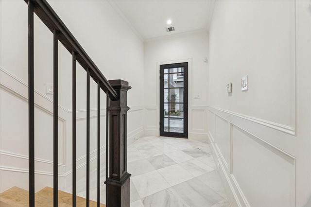 1335 Peden Street, Houston, TX 77006