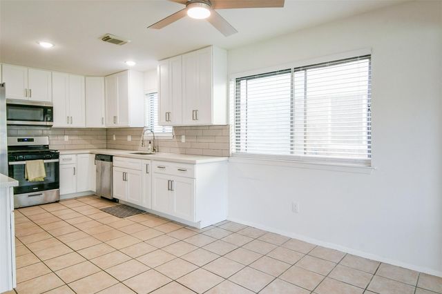 5635 Greenhill Forest Drive, Houston, TX 77088