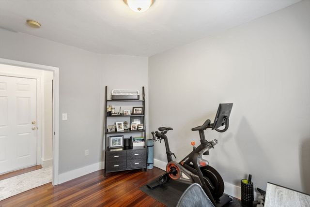 31 Regent St 3R, Cambridge, MA 02140