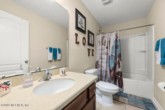 72 BRADFORD LAKE Circle, Jacksonville, FL 32218