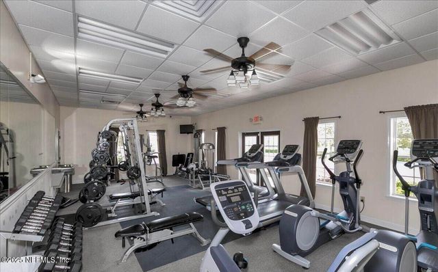 72 BRADFORD LAKE Circle, Jacksonville, FL 32218