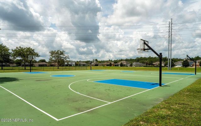 72 BRADFORD LAKE Circle, Jacksonville, FL 32218