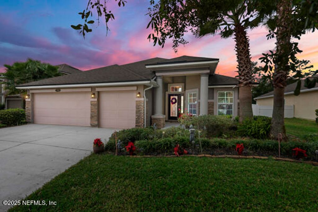 72 BRADFORD LAKE Circle, Jacksonville, FL 32218