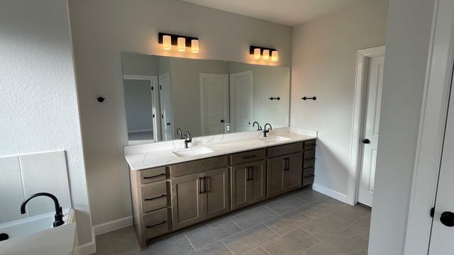 15168 Corbin Ct, College Station, TX 77845