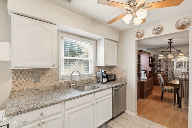 1 Mimi Lane, Howell, NJ 07731