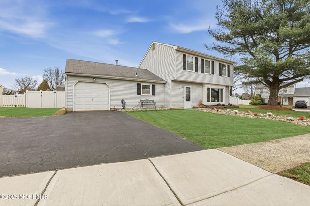 1 Mimi Lane, Howell, NJ 07731