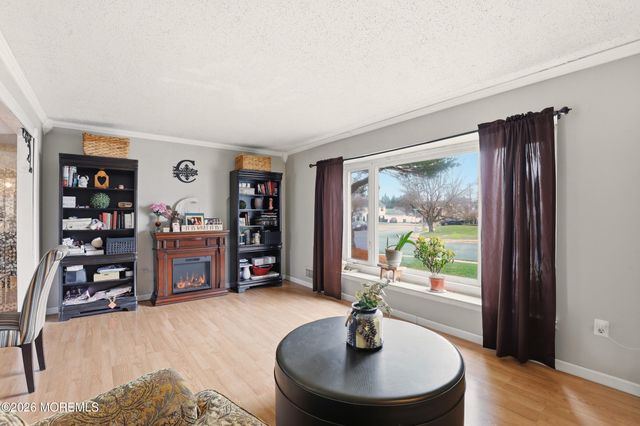 1 Mimi Lane, Howell, NJ 07731