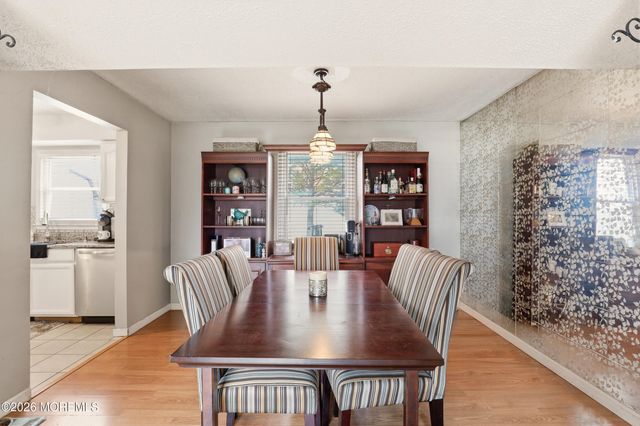 1 Mimi Lane, Howell, NJ 07731