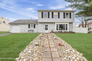 1 Mimi Lane, Howell, NJ 07731