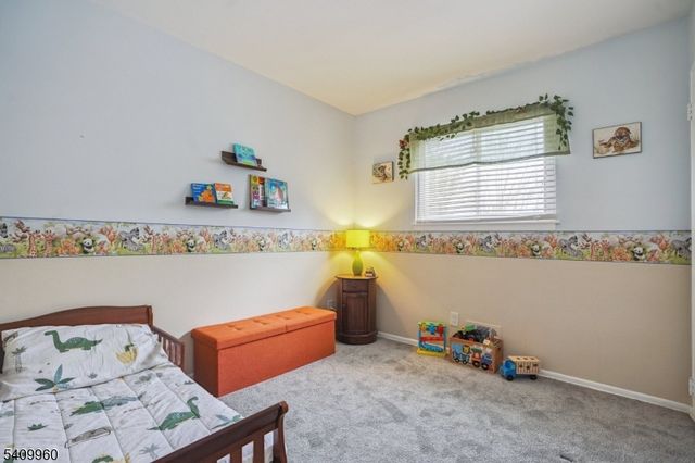 6 Herbert Ln, Hackettstown Town, NJ 07840