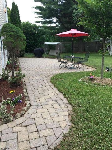 6 Herbert Ln, Hackettstown Town, NJ 07840