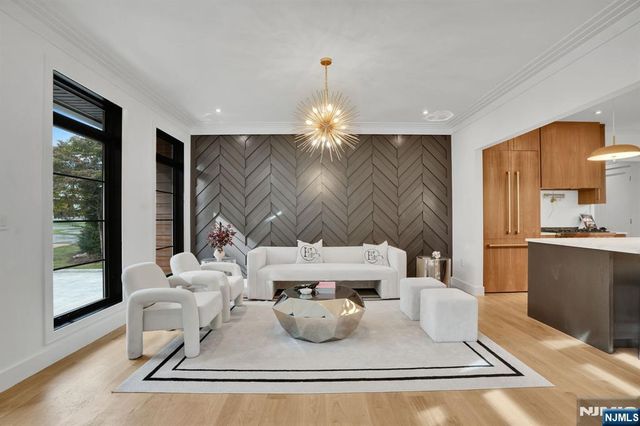 24 S Lyle Avenue, Tenafly, NJ 07670