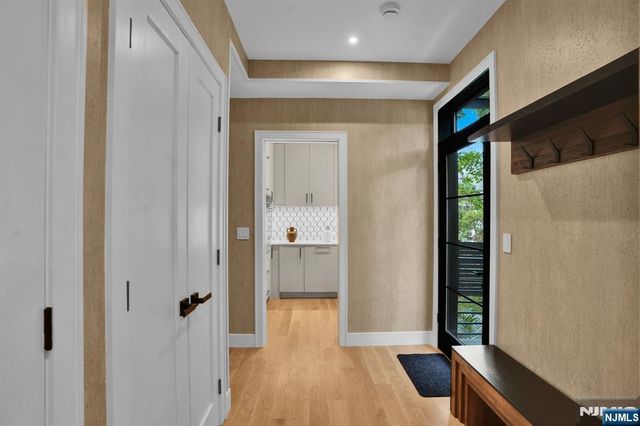 24 S Lyle Avenue, Tenafly, NJ 07670