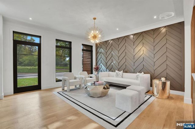 24 S Lyle Avenue, Tenafly, NJ 07670