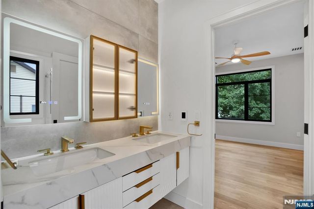 24 S Lyle Avenue, Tenafly, NJ 07670