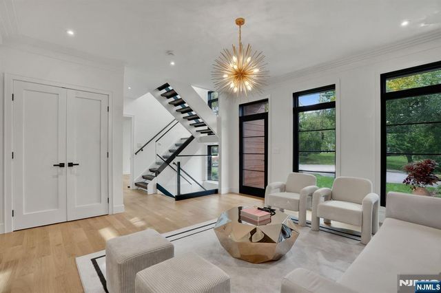 24 S Lyle Avenue, Tenafly, NJ 07670