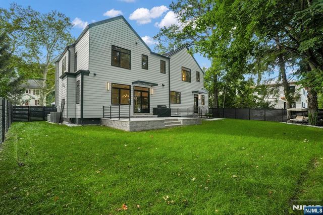 24 S Lyle Avenue, Tenafly, NJ 07670