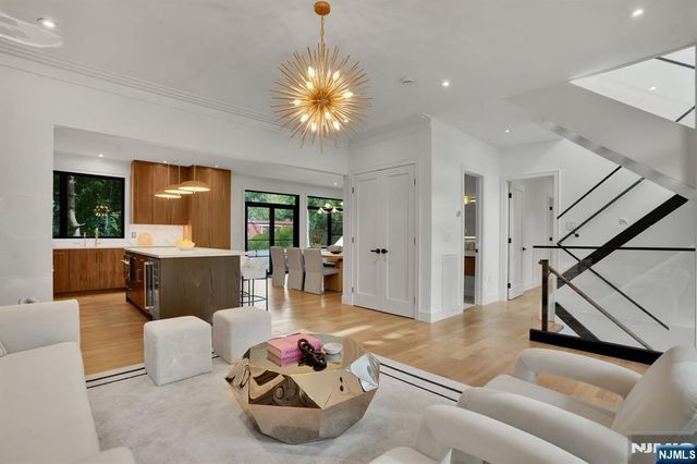 24 S Lyle Avenue, Tenafly, NJ 07670