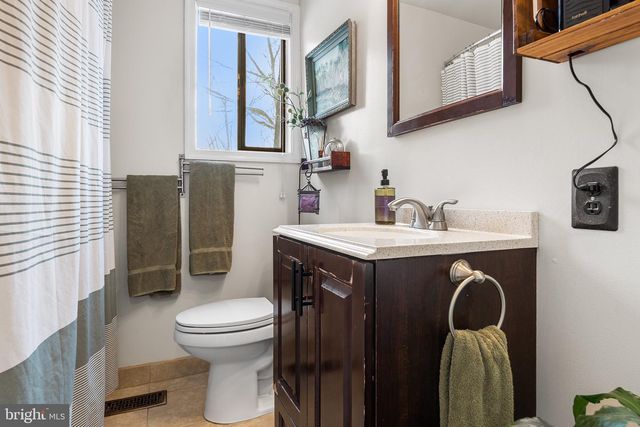 1237 GREELEY AVE, Warminster, PA 18974