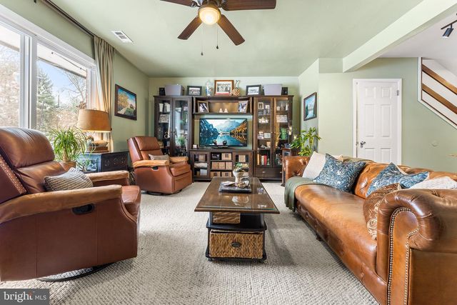 1237 GREELEY AVE, Warminster, PA 18974