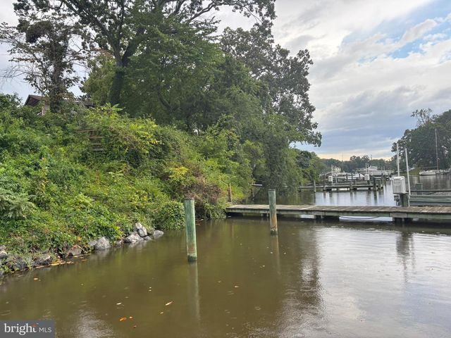 1326 EDNA RD, Pasadena, MD 21122