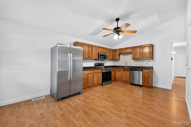 51 Cedar Field Drive, Pacific, MO 63069
