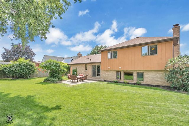 15963 91st Avenue, Orland Hills, IL 60487