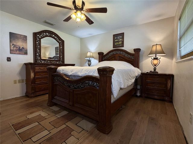 18143 NW 251ST TERRACE, High Springs, FL 32643