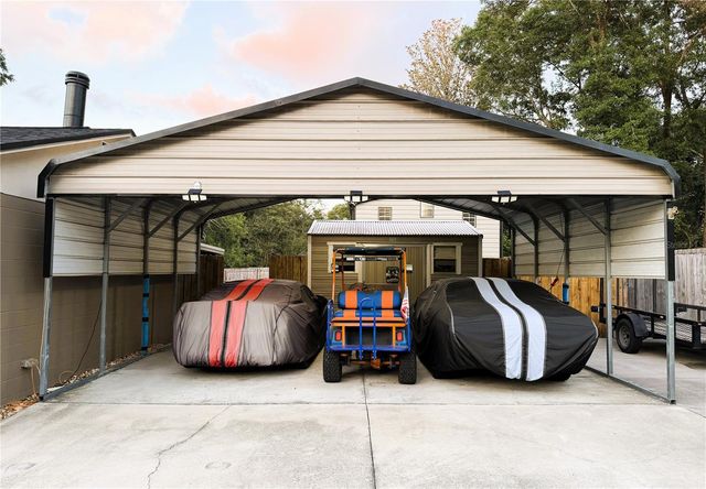 18143 NW 251ST TERRACE, High Springs, FL 32643