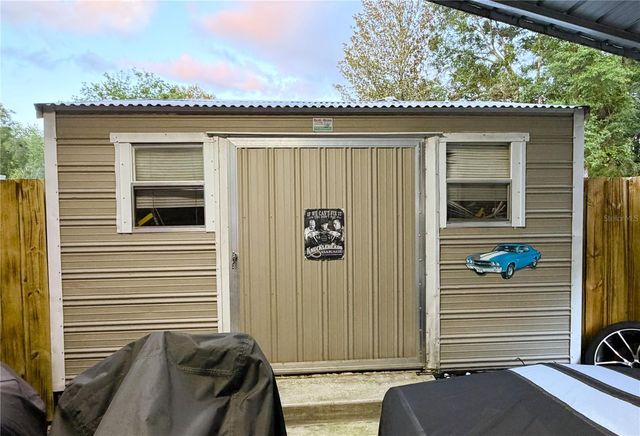 18143 NW 251ST TERRACE, High Springs, FL 32643