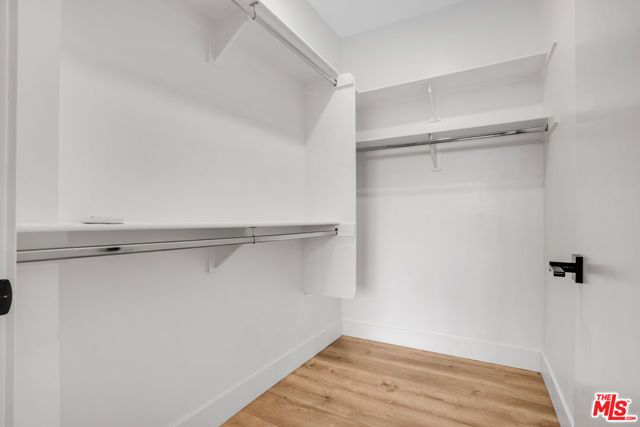 5657 Virginia Avenue 303, Los Angeles, CA 90038