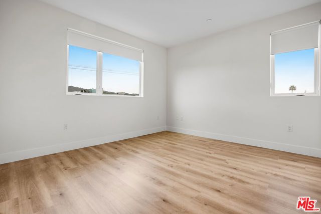 5657 Virginia Avenue 303, Los Angeles, CA 90038