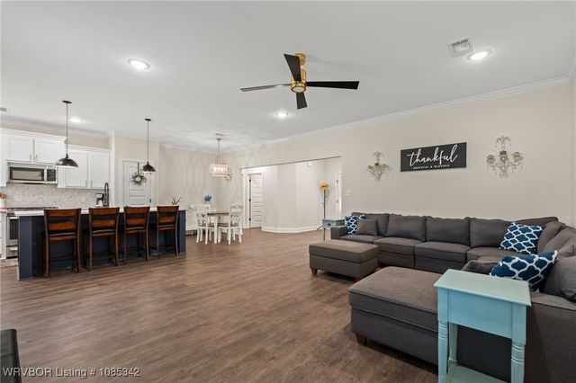 8323 Mclaren Drive, Fort Smith, AR 72916