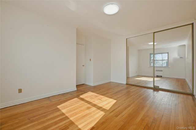 196-32 Pompeii Avenue 2C, Holliswood, NY 11423