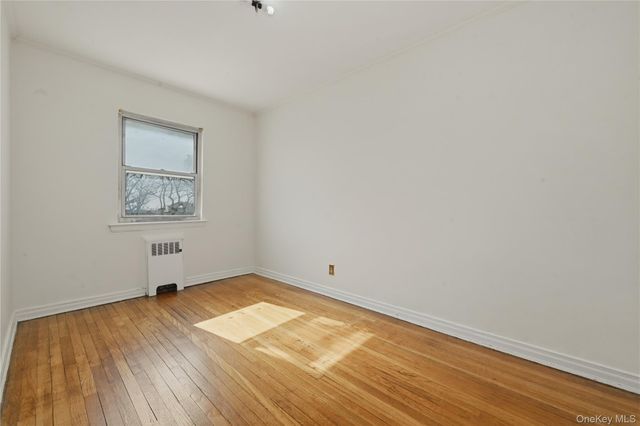 196-32 Pompeii Avenue 2C, Holliswood, NY 11423