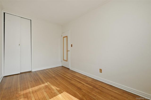 196-32 Pompeii Avenue 2C, Holliswood, NY 11423
