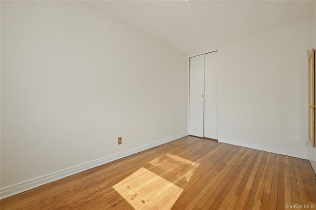 196-32 Pompeii Avenue 2C, Holliswood, NY 11423