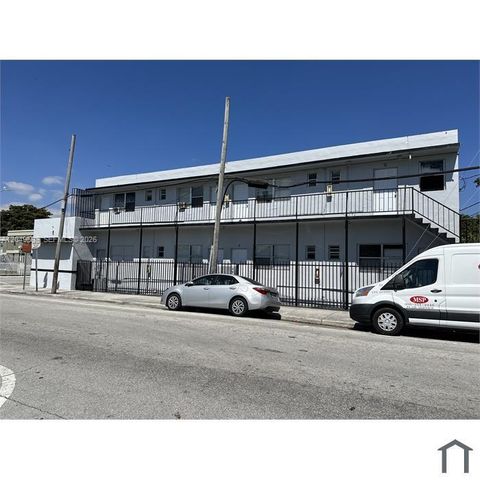 467 NW 8th Street 4, Miami, FL 33136
