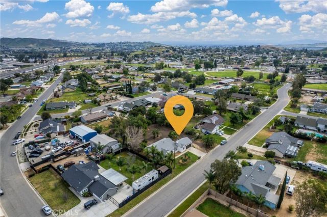 4856 Poinsetta, Jurupa Valley, CA 92509